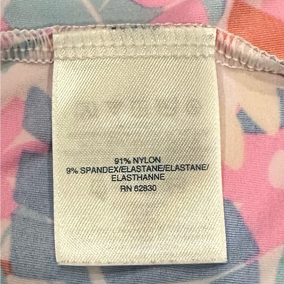 Lands’ End LS Crew, UPF 50, Rash Guard/Swim Shirt, 1XL - Picture 3 of 4